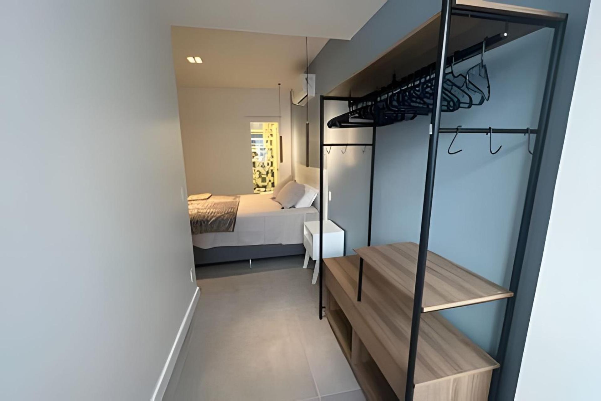 Apartamento 2 Quartos Reformado Na Quadra Da *