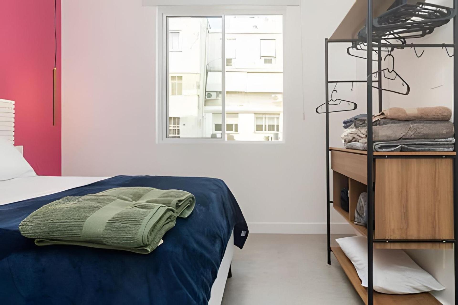 Apartamento 2 Quartos Reformado Na Quadra Da