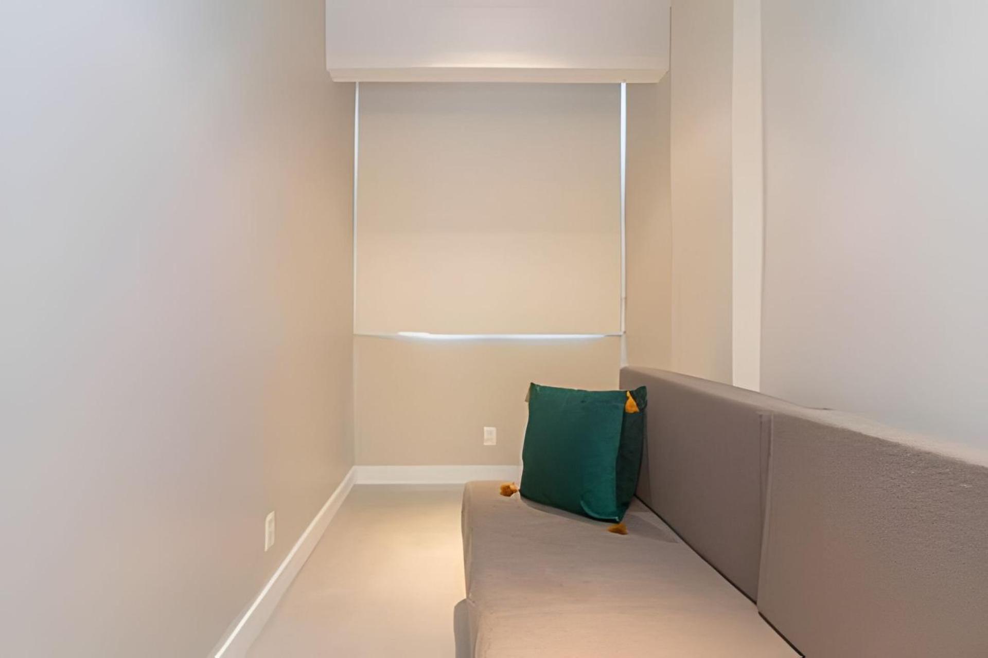 Apartamento 2 Quartos Reformado Na Quadra Da